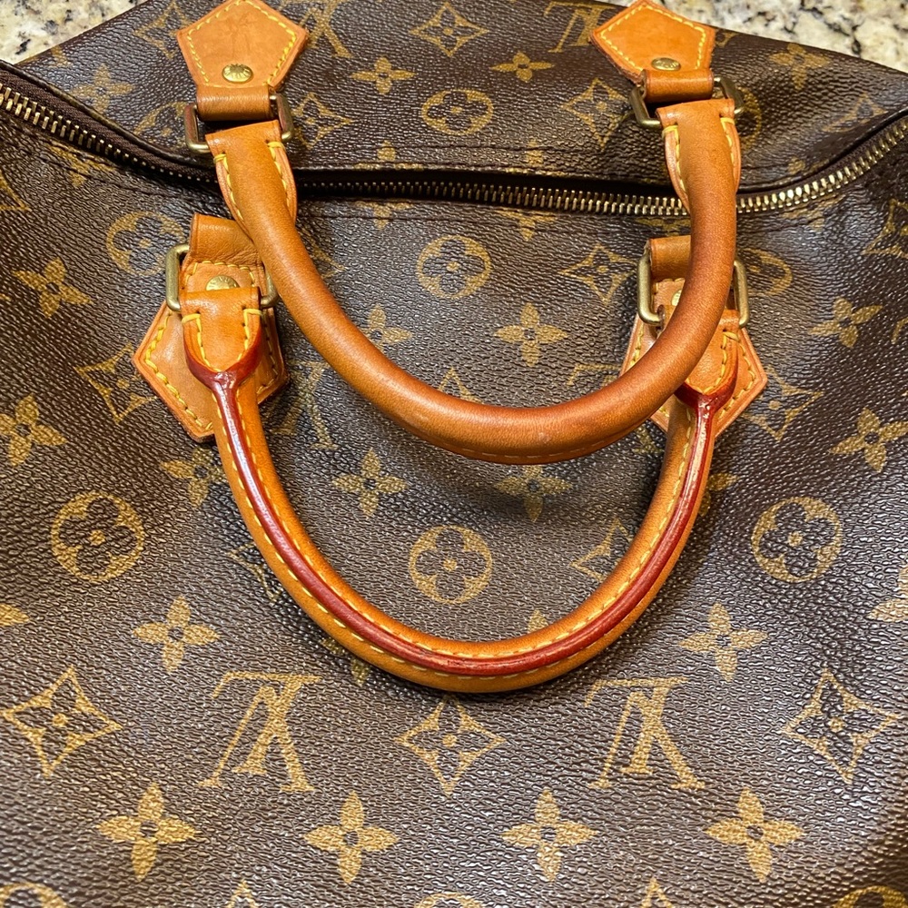 Authentic Lv Speedy - image 5